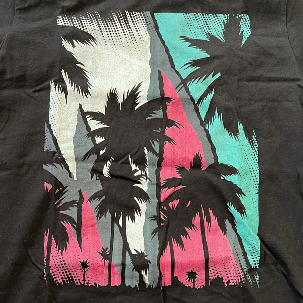 🆕Palm Tree Graphic Tee - Picture 2 of 4